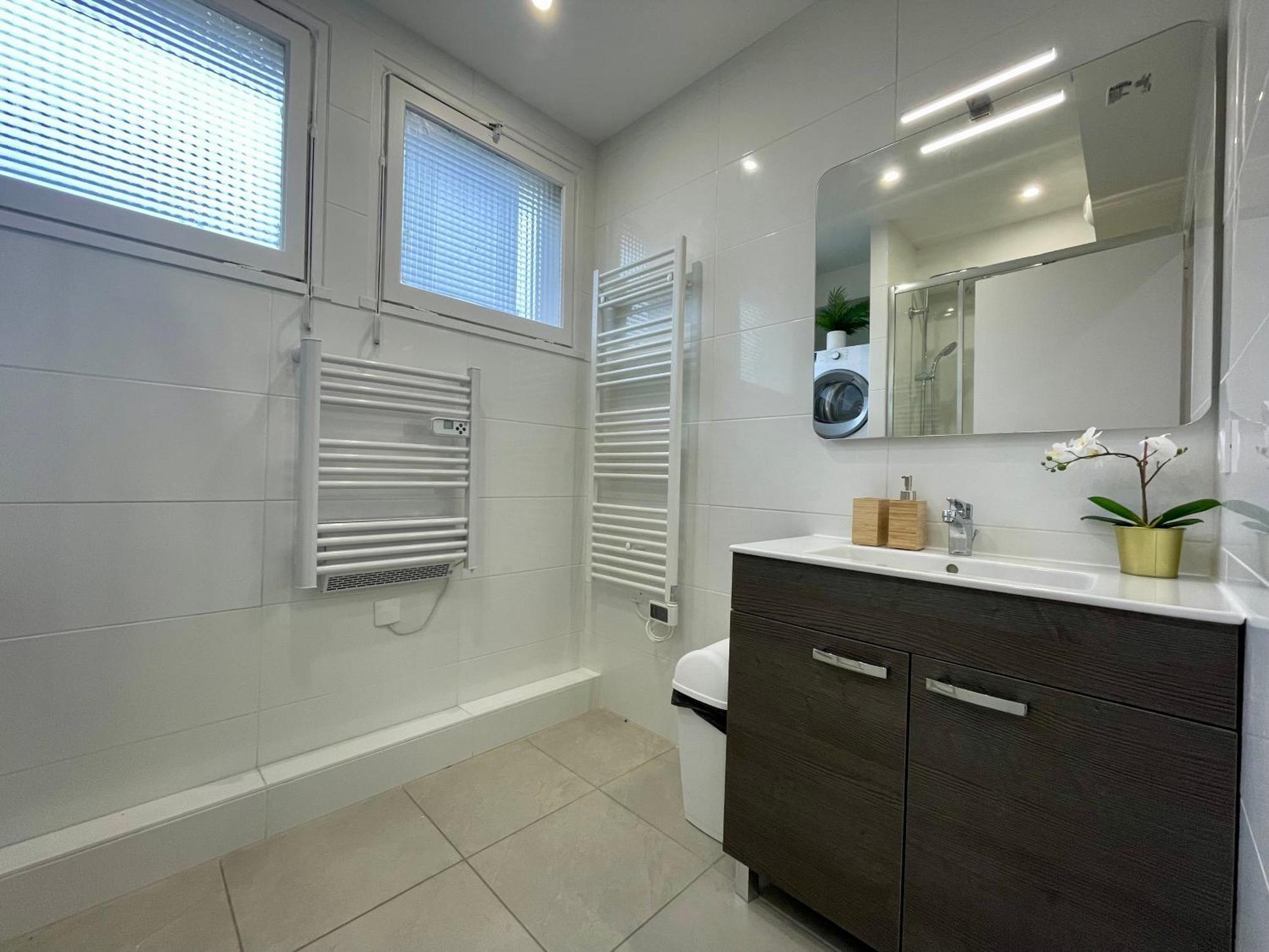 Bngo I Le Spacieux I 3 Chambres, 2 Salles De Bain, Parking Prive Gratuit, 8 Personnes, Vieux Lyon Hypercentre Exterior foto